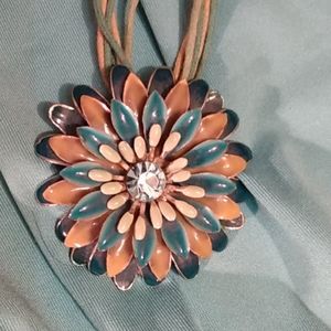 Flower necklace